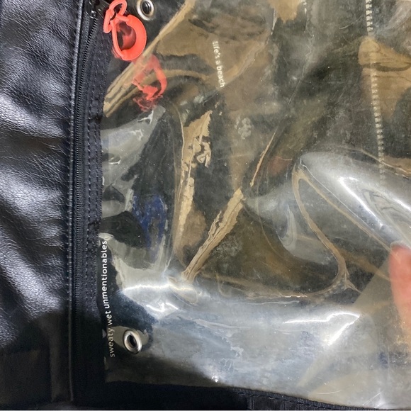 Lululemon Summer lovin Black nylon zipper closure tote - Picture 11 of 14